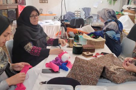 برگزاری دوره‌های فصل بهار آموزش صنایع دستی در شهرستان تربت حیدریه