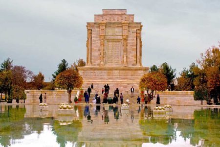 بازدید رایگان از موزه‌ها و مجموعه‌های فرهنگی خراسان رضوی در روز پدر